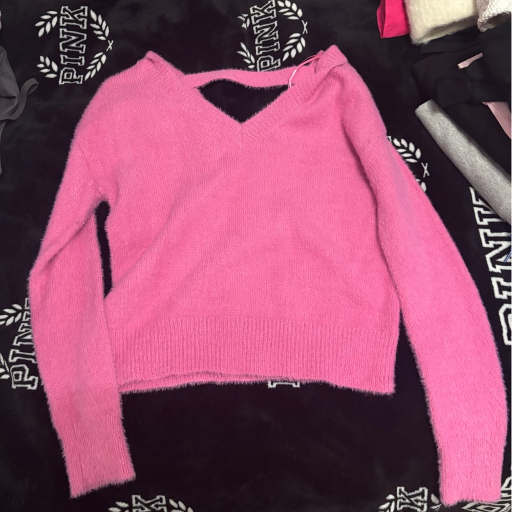 Jessica Simpson Pink Crew Neck Sweater Soft and Casual